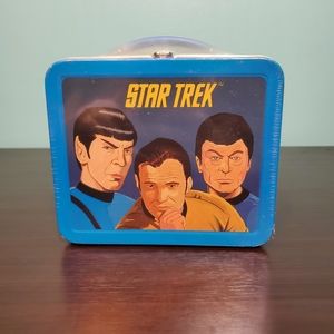 Hallmark 1999 Star Trek Final Frontier School Days Lunch Box